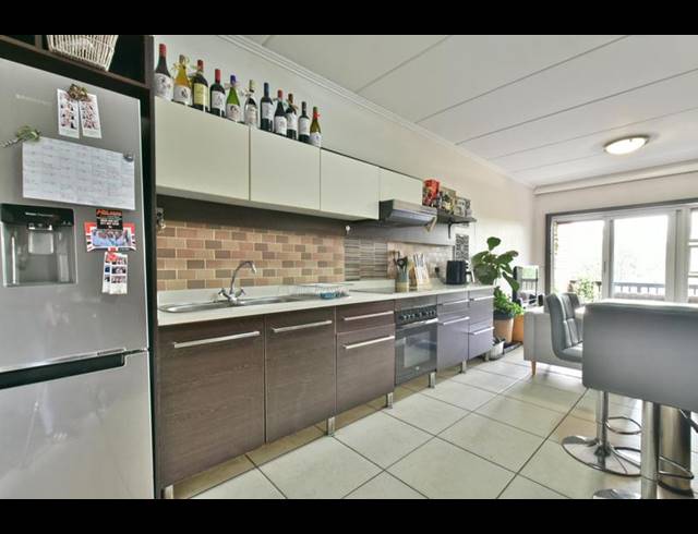 2 BEDROOM APARTMENT FOR SALE IN GLENVISTA